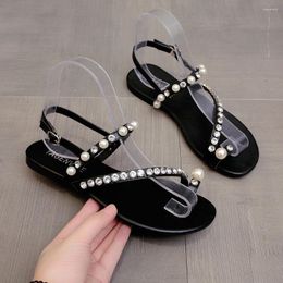 Sandalet 2023 Set-Toe Rhinestone Yaz Peri Rüzgar İncisi Bir Kelime Kemer Düz Plajı Kadınlar