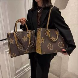 Shoulder Bags Classic Fashion diamond bag leather handbag large canvas tote shopping bag come with small pouch brown Luxury
