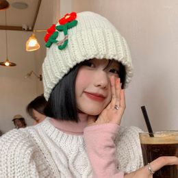 Berets Flower Knit Women's Hats Winter Korean Cute Face Show Small Japanese Department Big Head Around Warm All-match Beanie Hat