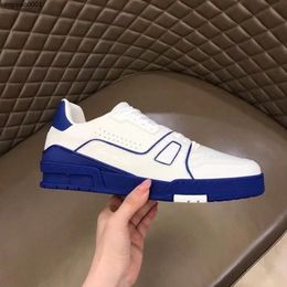 Topquality luxury designer shoes casual sneakers breathable Calfskin with floral embellished rubber outsole kq1k000002