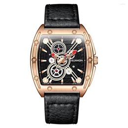 Wristwatches Relogio Masculino GUANQIN Mens Watches Top Business Cool Gear Quartz Clock Man Sport Leather Waterproof Wristwatch