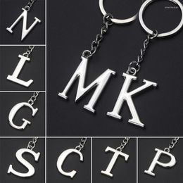 Keychains Fashion Simple A-Z Initials Metal 26 English Letters Couples Keyring Wallet Handbags Accessories