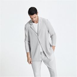 Men's Jackets Miyake men's Japanese stretch fabric pleated clothing full collocation suit casual notched collar blazer 230130