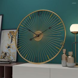 Wall Clocks Fashion Light Luxury Metal Clock Nordic Aesthteic Hang Home Creative Living Room Watch Golden Digital