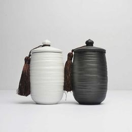 Chinese Style Products BlackWhite Funeral Ashes Jar Urn For Human Cremation Pet Holder Ceramic Keepsake Pal Urns Casket Seal Storage 230130