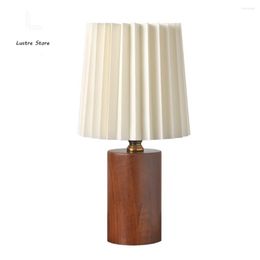 Table Lamps Lustre Nordic INS Solid Wood Mediaeval Small Lamp Bedroom Bedside Net Red Pleated Decorative Atmosphere