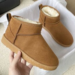 Stivali da donna corti da neve in pelliccia da donna di moda con cashmere caldo antiscivolo suole spesse nuovo inverno 2022 scarpe di cotone 221215