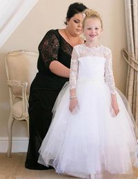 Girl Dresses 2023 First White Communion Jewel Neck Lace Long Sleeves Little Girls Wedding Party Gowns Tulle Flower Dress