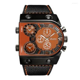 Wristwatches Oulm Sport Watches Men Super Big Large Dial Male Quartz Clock Decorative Compass Luxury Men's Wrist Watch Relogios