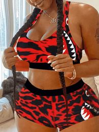 Women's Plus Size Tracksuits LW Two Piece Sporty All Over Print Red Camo Shorts Set Patchwork U Neck Sheath TopsBottoms Matching Outfits 230130