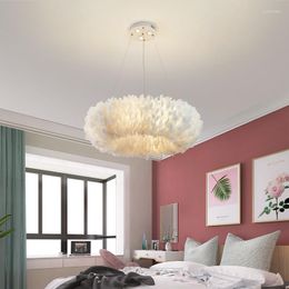 Pendant Lamps Nordic Lamp Feather Modern Bedroom Art Girl Living Room Creative Lighting Fixture Led Restaurant Hanging Light