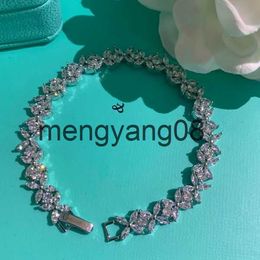Charm Bracelets Luxurys designers for Women Trendy fashion Elegant String of Beads Party Diamond Jewellery Gift Birthday T2201311