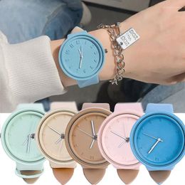 Wristwatches Simple Imitation Leather Brand Quartz Watch Women Round Waterproof Watches Relogio Feminino Wrist Band Clock