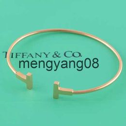 Charm Bracelets Women Designer Bangles Simple High Polished Bracelet Single Heart Luxury Brand Couple Bracelets Lady Party Gifts Wholesale T2201313