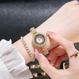 Wristwatches Quartz Gold Watch Women's With Small Diamond Dial Spiral Crown Simple Temperament Chain In Stock Southeast Asian