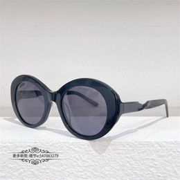 2023 New luxury designer sunglasses B Fashionable Round Frame for Women INS Network Red The same twisted leg Sunglasses BB0208