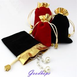 Wholeslae 100pcs Jewellery Storage Pouches Velvet Drawstring Ring Earring Bangle Pendant Carrying Bags Bead Diamond Package Case T20300p