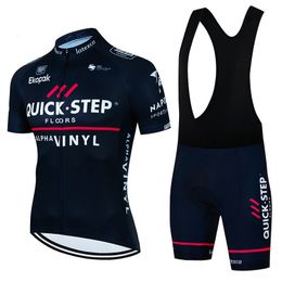 Cycling Jersey Sets QUICK STEP Team cycling jersey gel pad bike shorts set MTB etixxl Ropa Ciclismo mens summer bicycling Maillot wear 230801