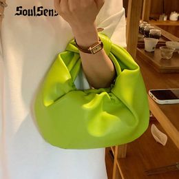 Spring and Summer New Ladies Pleated Clutch Bag Summer Fashion Handle Clouds Bag 0803