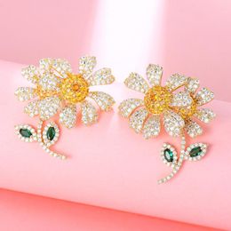 Dangle Earrings Soramoore Charm Flowers For Women Wedding Gorgeous Luxury Sweet Romantic Brincos Female DIY Fashion Jewellery Gift 2023