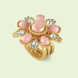 Fashion Designer Ladies Ring Luxury Inlaid Pink Pearl Crystal Rings Classic Letter Flower Three Piece Set Gold Plated Jewelry With Box