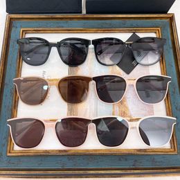 2023 luxury designer sunglasses New Box Fashion for Women 7216 High Quality Rose Powder Plate Advanced Sensory Sunglasses
