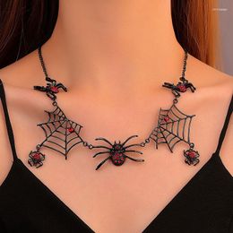 Pendant Necklaces 2023 Halloween Spider Necklace Punk Web Short Clavicle Chain For Women Trend Party Jewellery