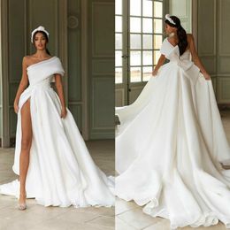One Shoulder Float Wedding Dresses Thigh High Slit Appliqued 2020 New Bridal Gowns with Big Bow Sweep Train Robe De Mariee338h