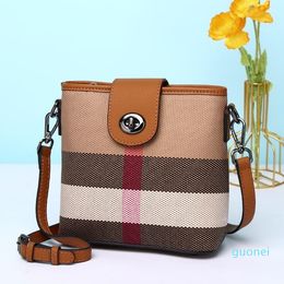 Evening Bags Women's Bag Designer Advanced Plaid Buckle Bucket Mobile Light Luxury One Shoulder Crossbody Tide