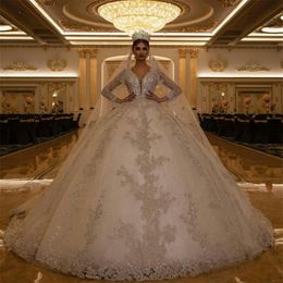 Arab Dubai Ball Gown Wedding Dresses Luxury Long Sleeves Appliqued Crystal Beads Bridal Gowns V Neck Custom Made Vestidos De Novia245m