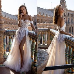 2021 Lace Wedding Dresses Off Shoulder Applique High Side Split A-Line Bridal Gowns Open Back Sweep Train Wedding Dress Robe De Ma253a