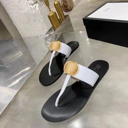 mens womens Flip flops sandal flat Mules thong Beach Slide luxury Designer slipperCasual shoes black sandale Summer travel Leather wholesale Sliders lady With box