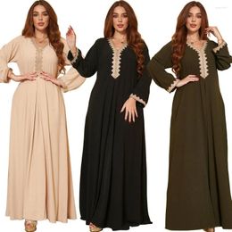 Ethnic Clothing Muslim Dubai Kaftan V-Neck Dress Women Embroidery Long Sleeve Abaya Dresses Solid Islamic Maxi 2023 Islam Vestidos