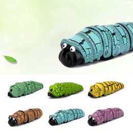 Electric RC Animals Infrared Remote Control Toy Simulation Sensing Electric Insect Novelty Tidy Toys for Kids Adult Frightened Friends 230801