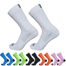 Sports Socks Cycling Men Women Outdoor Bicycle Mountain Bike Racing Road Running Calcetines Ciclismo Hombre 230801