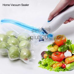 Vacuum Food Sealing Machine Portable Home food electric Vacuum sealing machine Handheld Auto Vacuum Sealer With 5pcs Bags Powered By Adapter x0801