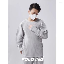 Men's Hoodies Miyake Pleated Texture Round Neck Top Loose Long Sleeve Sweater Autumn Casual Comfortable Versatile Shirt