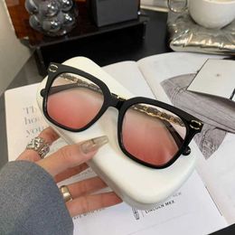 2023 New luxury designer sunglasses Xiaoxiang's same black chain woven plain face Artefact board myopia lens frame facial display 0768