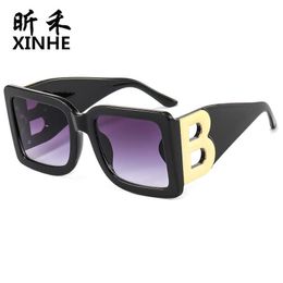 2024 luxury designer sunglasses New Fashion Large Frame B Family Women's Box Glasses Street Show PC Sunglasses