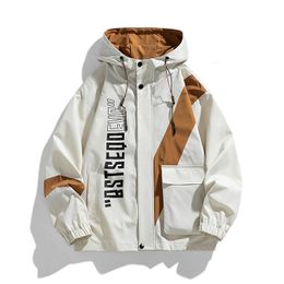 Mens Jackets Outdoor Jacket Retro Windbreaker Spring Autumn Couple Hooded High Street Lightweight Coat 230731