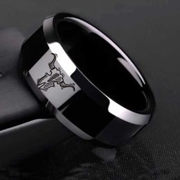 Nuovo design 8 mm di larghezza anelli in titanio nero inossidabile con teschio di toro per donna uomo gioielli in stile rock in denim occidentale in metallo pesante