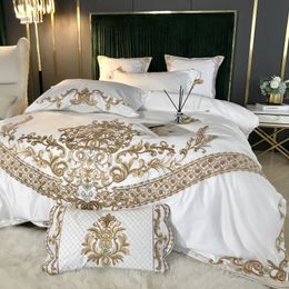 Bedding sets Luxury White 60S Satin Cotton Royal Gold Embroidery 4/5Pcs Bedding Set Soft Smooth Duvet Cover Set Bed Sheet Pillowcases 230731