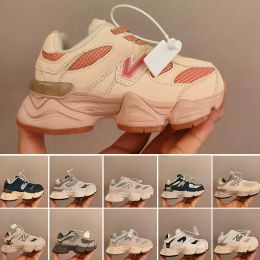 Kids 9060 Running Shoes Top 9060 Joe Freshgoods Infant Sneaker Suede 1906r Designer Penny Cookie Pink Baby Shower Blue Sea Salt Outdoor Trai