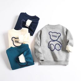 Hoodies Sweatshirts Children's Clothing Winter Models Korean Style Little Bear Cartoon Velvet Sweater Single Layer Fleece Lined Warm Top 230801