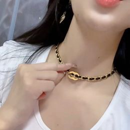 Gold Plated Luxury Pearl Pendant Necklace Designer Brand Jewelry Women's Love Letter Choker Necklace Classic Wedding Party Designer Logo Pendant Necklace
