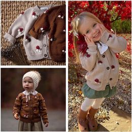 Pullover Kids Sweters Winter jesienne grzyb maluch dziewczynka chłopiec płaszcz retro marka dziecięca Dziecka Kardigan Warem 230801