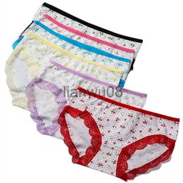 Panties Teen Virgin Girl Menstrual Panties Physiological Brief Floral Waterproof Broadened Underwear Lady Leak Proof Underpants 2830cm x0802