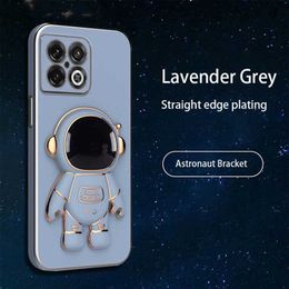 Cell Phone Cases Luxury Astronaut Fold Stand Phone Case For One Plus 10 Pro 5G 9R 9RT 8T Pro Lens Protection Shockproof Soft TPU Back Cover L230731