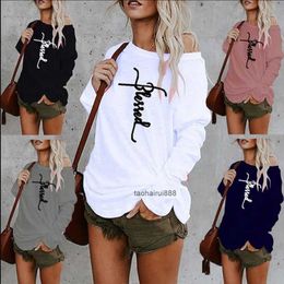 Round neck printed t-shirt for women in autumn 2021 polyester Fibre fashionable loose fitting off shoulder long sleeved pullover top