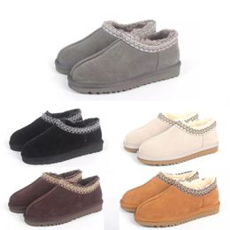 Botas de grife femininas Sandálias Tazz Feias de pele Deslizamento Clássico Wgg Ultra Mini Bota plataforma Tasman Slip-on Les Petites Camurça Mistura de lã Conforto Inverno